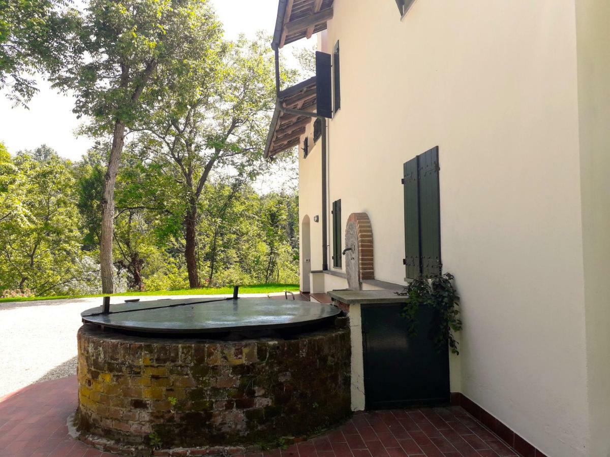 America Nei Boschi B&B Bra Exterior photo